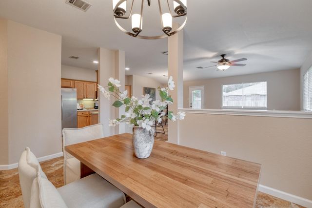 3539 Rock Shelf LN, Round Rock, TX 78681