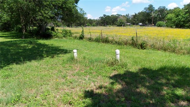 4211 Old Hearne Road, Bryan, TX 77803