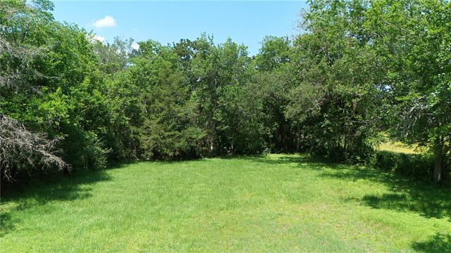 4211 Old Hearne Road, Bryan, TX 77803