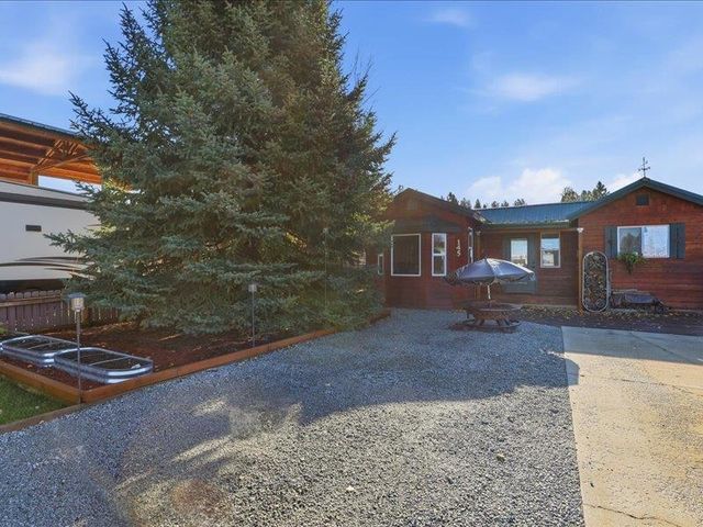 145 GUINEVERE Dr, Usk, WA 99180