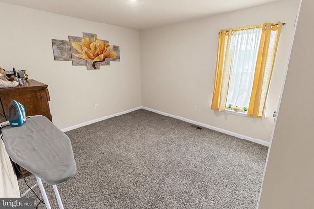 318 AYLESBURY LANE, Martinsburg, WV 25405