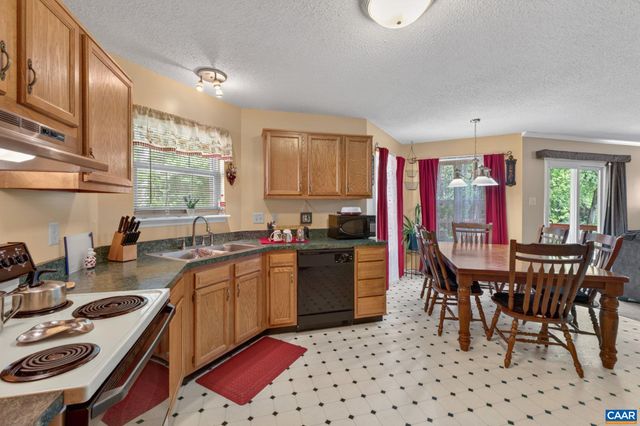 804 MAPLEGROVE DR, Richmond, VA 23223