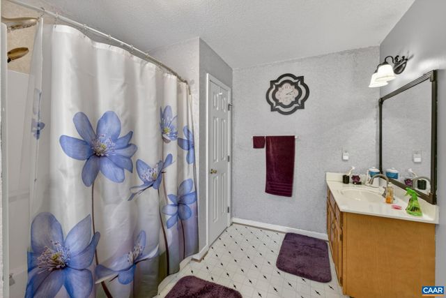 804 MAPLEGROVE DR, Richmond, VA 23223