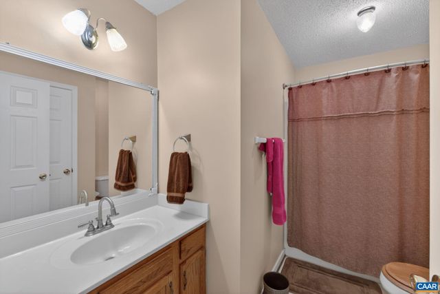 804 MAPLEGROVE DR, Richmond, VA 23223