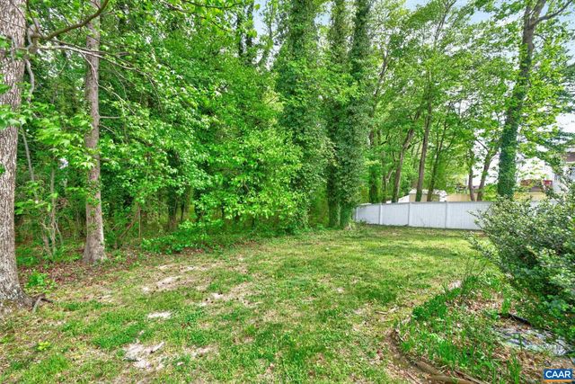 804 MAPLEGROVE DR, Richmond, VA 23223