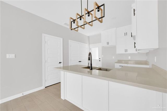 913 13th Street, Alamo, TX 78589