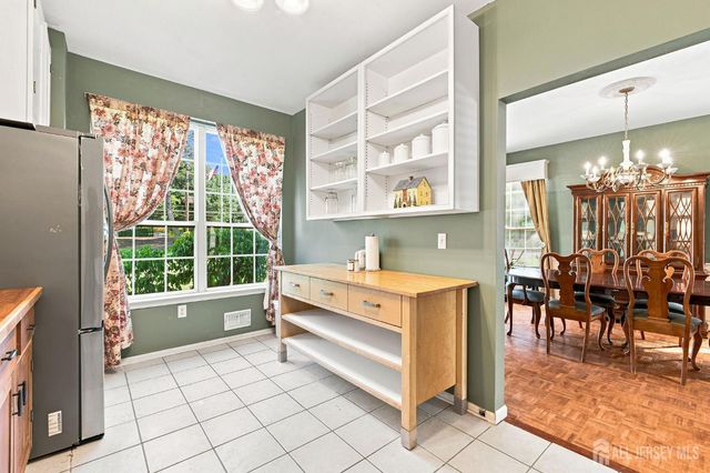 9 Gallop Lane, Franklin Twsp, NJ 08873