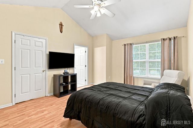 9 Gallop Lane, Franklin Twsp, NJ 08873