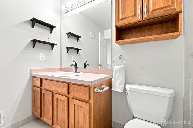 9 Gallop Lane, Franklin Twsp, NJ 08873