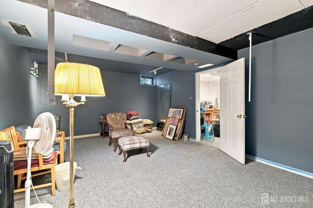 9 Gallop Lane, Franklin Twsp, NJ 08873