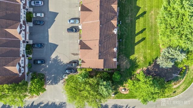 9 Gallop Lane, Franklin Twsp, NJ 08873