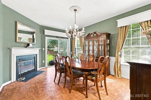 9 Gallop Lane, Franklin Twsp, NJ 08873