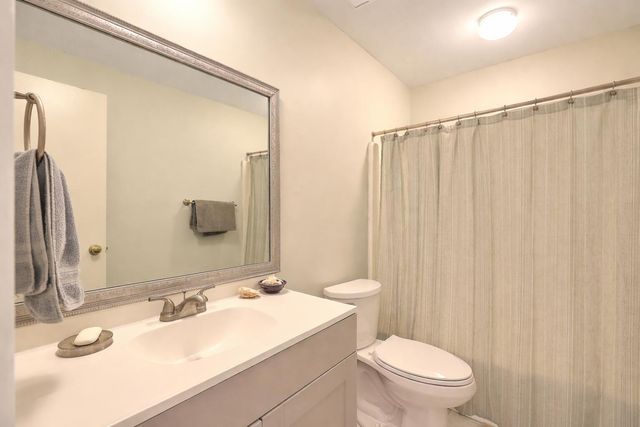 1151 Shadow Lake Circle L, Mount Pleasant, SC 29464
