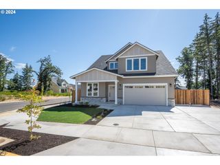 87677 8th St, Veneta, OR 97487