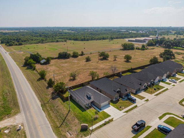 113 Ackers Turn, Corsicana, TX 75110