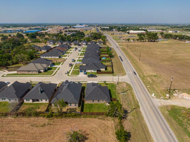 113 Ackers Turn, Corsicana, TX 75110