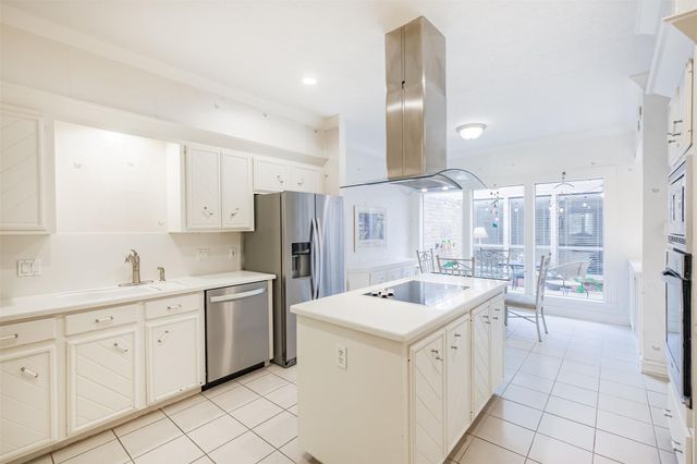 11139 Riverview Way, Houston, TX 77042