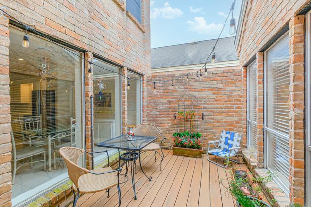 11139 Riverview Way, Houston, TX 77042