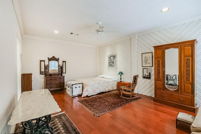 11139 Riverview Way, Houston, TX 77042