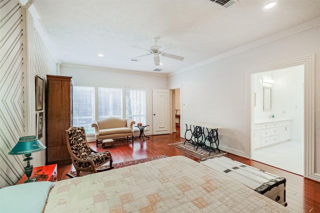 11139 Riverview Way, Houston, TX 77042