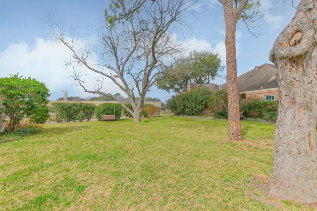 11139 Riverview Way, Houston, TX 77042