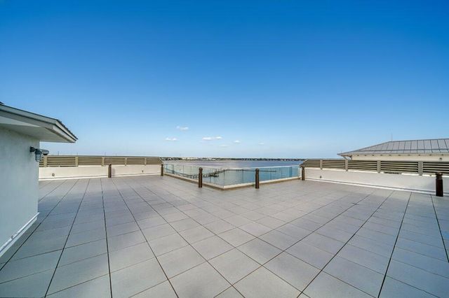 41 SW Seminole Street 204, Stuart, FL 34994