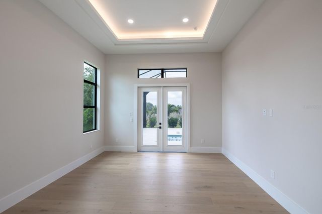 200 BLUE PEARL CT., Sarasota, FL 34240