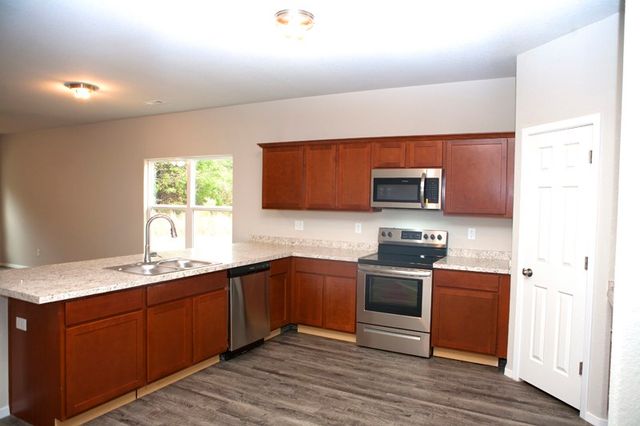 4702 W Hoover Loop, Fayetteville, AR 72704