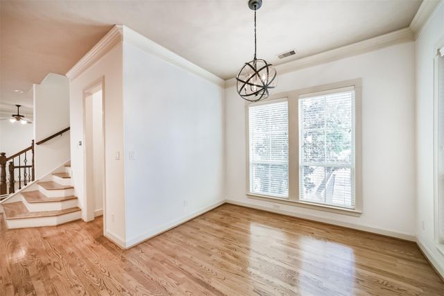 1833 Oakdale Street, Houston, TX 77004