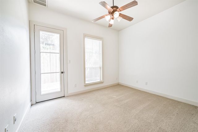 1833 Oakdale Street, Houston, TX 77004