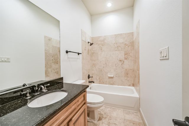 1833 Oakdale Street, Houston, TX 77004