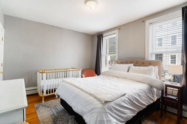 191 W 5th St 1, Boston, MA 02127