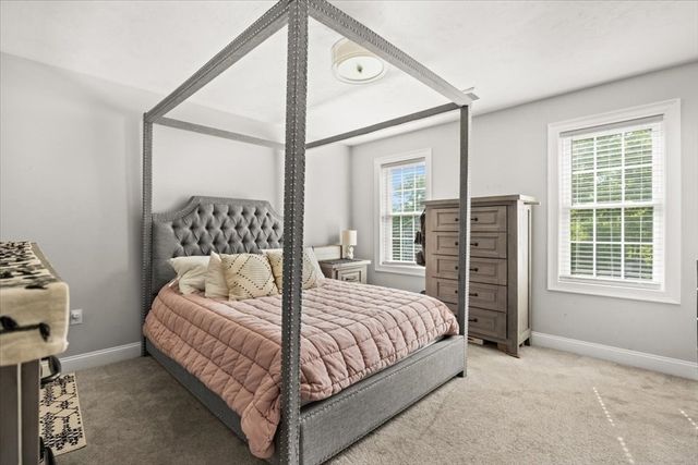 36 Cranesbill Rd, Taunton, MA 02780