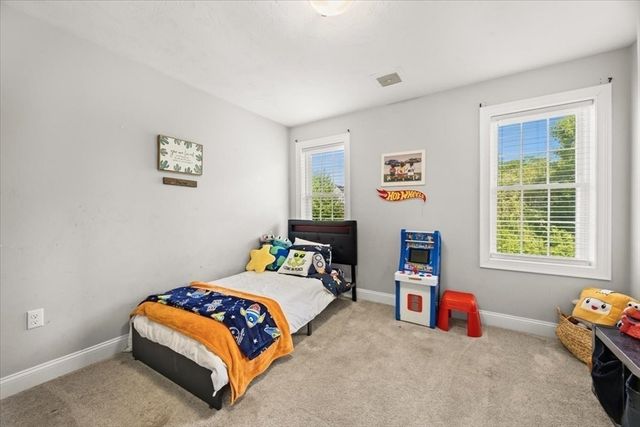 36 Cranesbill Rd, Taunton, MA 02780
