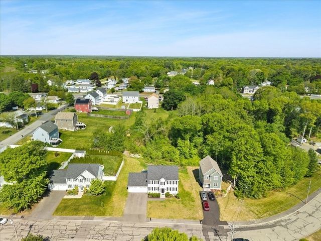 36 Cranesbill Rd, Taunton, MA 02780