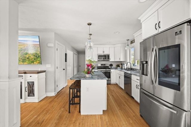36 Cranesbill Rd, Taunton, MA 02780