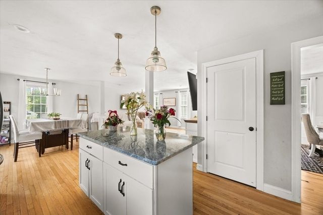36 Cranesbill Rd, Taunton, MA 02780