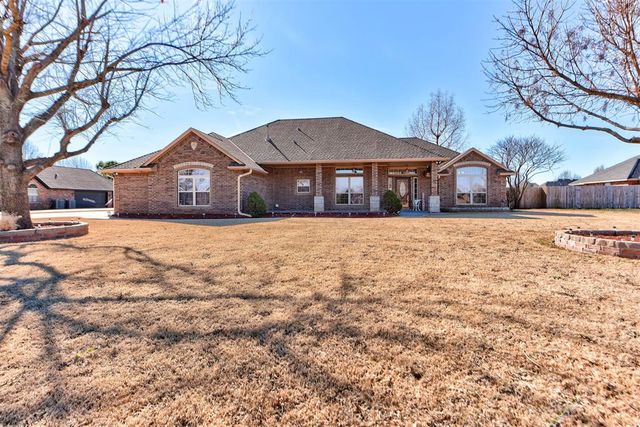 4606 Shoreside Drive, Tuttle, OK 73089