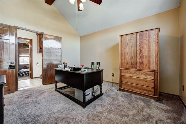 4606 Shoreside Drive, Tuttle, OK 73089