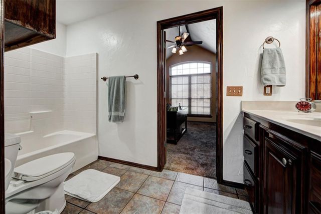 4606 Shoreside Drive, Tuttle, OK 73089