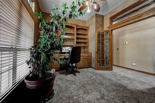 4606 Shoreside Drive, Tuttle, OK 73089