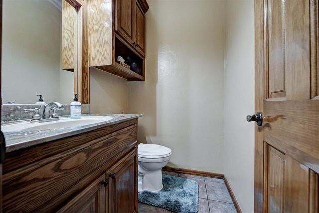 4606 Shoreside Drive, Tuttle, OK 73089