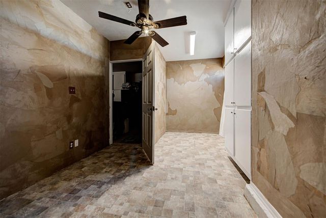 4606 Shoreside Drive, Tuttle, OK 73089