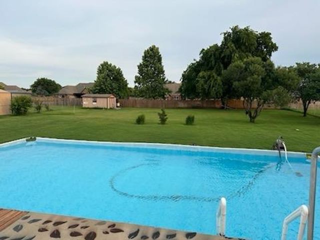 4606 Shoreside Drive, Tuttle, OK 73089