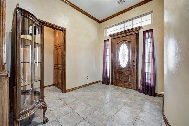 4606 Shoreside Drive, Tuttle, OK 73089