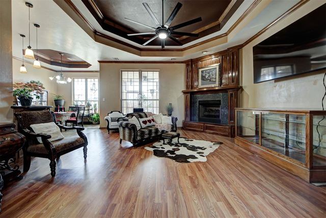 4606 Shoreside Drive, Tuttle, OK 73089