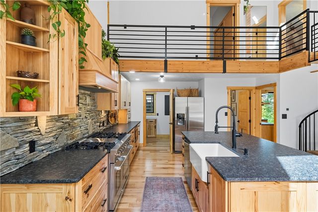 292 Golden Ridge Dr, Jefferson Twp, PA 15501