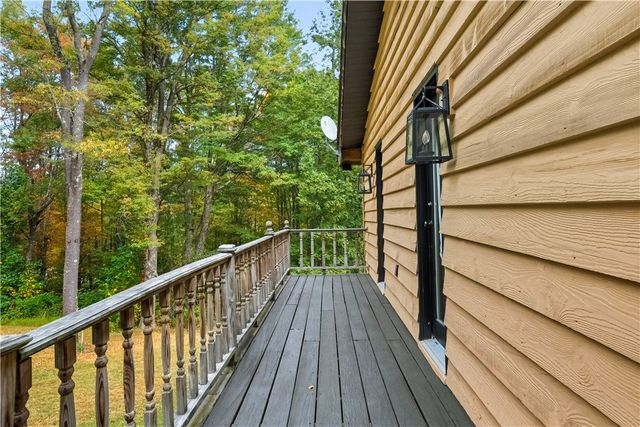 292 Golden Ridge Dr, Jefferson Twp, PA 15501