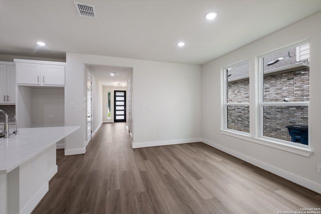 7110 Avignon Forest, San Antonio, TX 78256