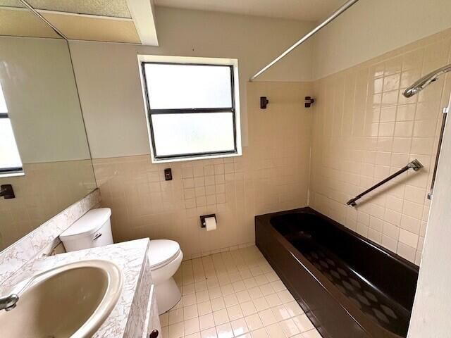 114 Sevilla Avenue, Royal Palm Beach, FL 33411